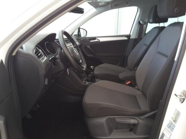 VOLKSWAGEN Tiguan 1.6 TDI 115cv Style BlueMotion Technology rif. 23373487 - Foto 5