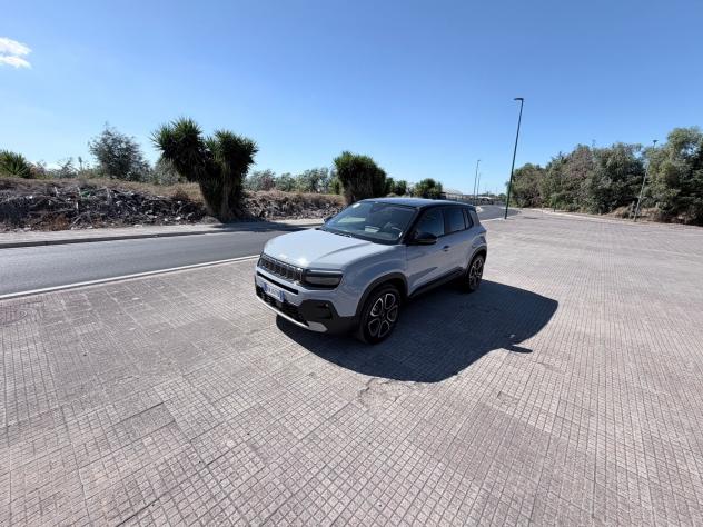 Jeep Avenger 1.2 Turbo 100 CV MHEV Altitude - Foto 9