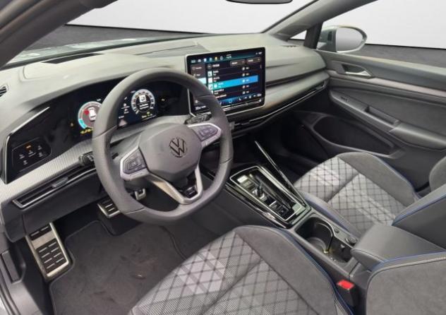 VOLKSWAGEN Golf 2.0 TDI 150 CV DSG SCR R-Line R Line rif. 22230330 - Foto 5
