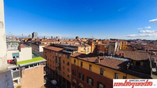 CENTRO - PIANO ALTO APPARTAMENTO DI AMPIA DIMENSIONE - Foto 6