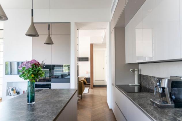 Appartamento di 148 m² con più di 5 locali e box auto in vendita a Milano - Foto 15
