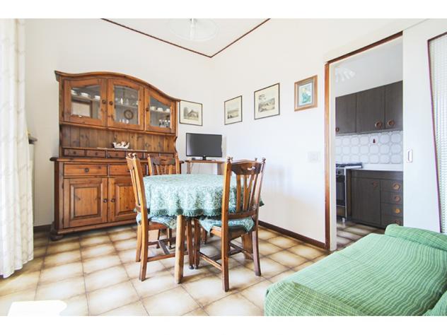 TRILOCALE INDIPENDENTE IN VILLA CON GIARDINO PRIVATO – ZERO SPESE CONDOMINIALI - Foto 7