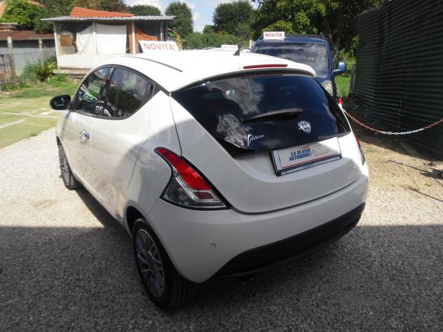 Lancia Ypsilon 0900 TWINAIR 5P 85CV METANO - Foto 9
