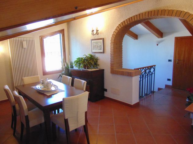 PRIVATO vende villa bifamigliare ideale genitorie figli - Foto 2