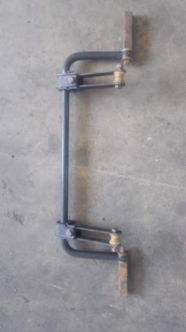 Barra stabilizzatrice posteriore Nissan TRADE 2.8 Diesel 1991