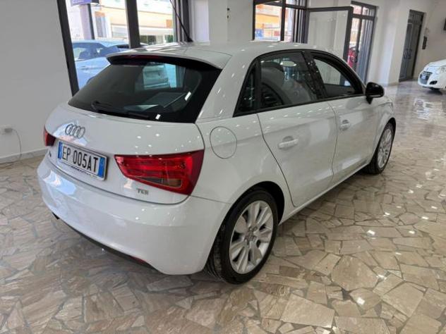 AUDI A1 SPB 1.6 TDI Ambition rif. 23815864 - Foto 4