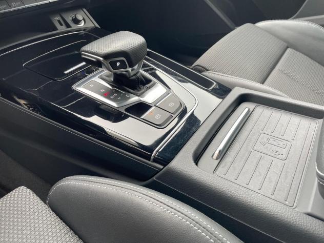 Audi Q5 40 TDI Identity Black quattro S tronic - Foto 9