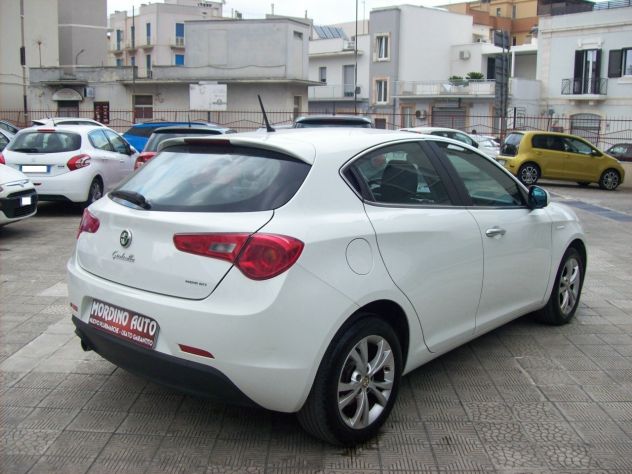 Alfa Romeo Giulietta 1.6 jtdm 105CV Distinctive - Foto 3