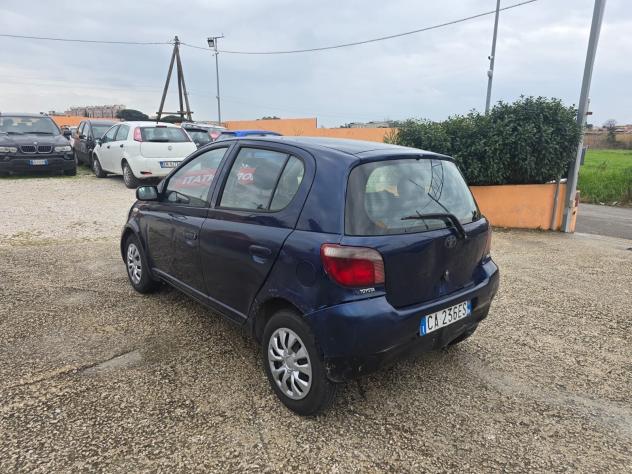 Toyota Yaris 1.0i 16V cat 5 porte - Foto 5
