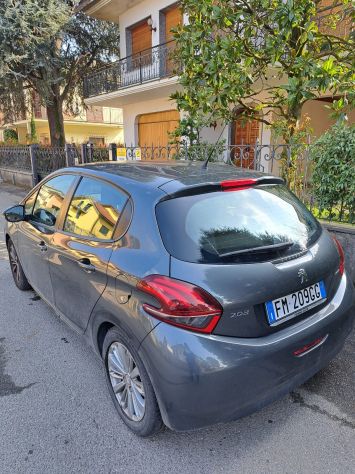 Peugeot 208 1.2 PureTech Allure 82CV– SOLO 25.000 km – Pari al Nuovo - Foto 2