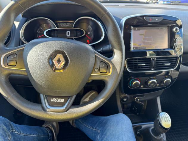 Renault Clio1.5 DCI MOSCHINO FARI FULL LED 2019 - Foto 10