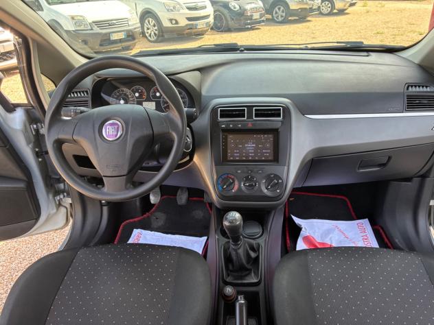 Fiat Grande Punto 1.3 MJT 75 CV 3 porte Fun - Foto 9
