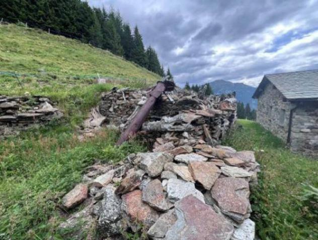Immobile in asta di 2040 m² in vendita a Grosio - Foto 3