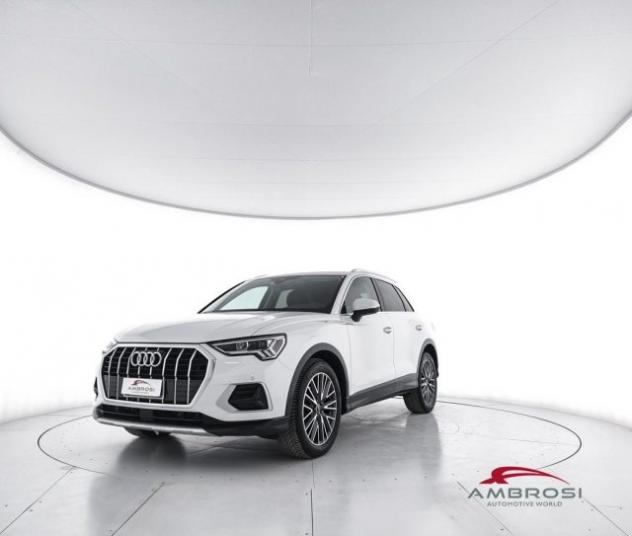 AUDI Q3 35 2.0 tdi Business Advanced s-tronic rif. 23647064