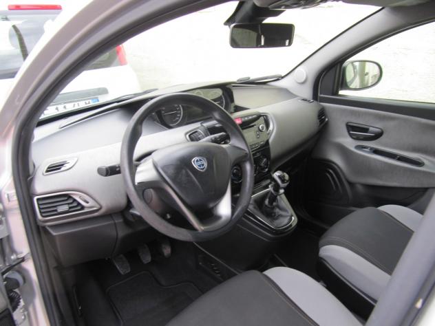 Lancia Ypsilon 0.9 TwinAir 85 CV 5 porte Metano Ecochic Gold - Foto 10