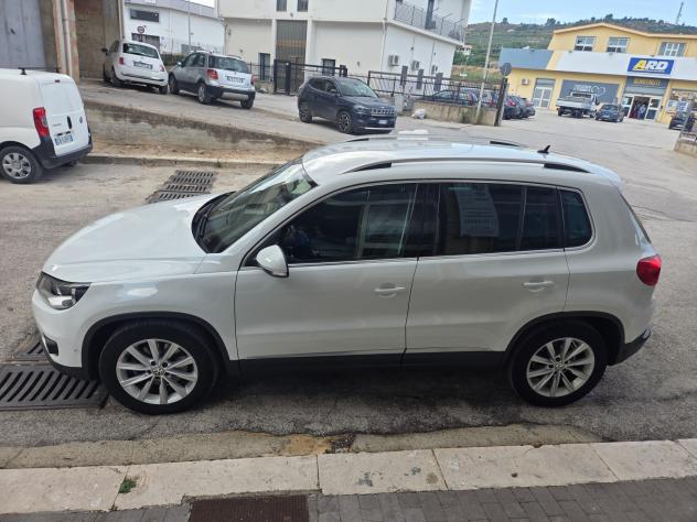 VW TIGUAN 2.0 TDI ANNO 2015 NAVI PARK ASSIST KMCERTIF - Foto 8