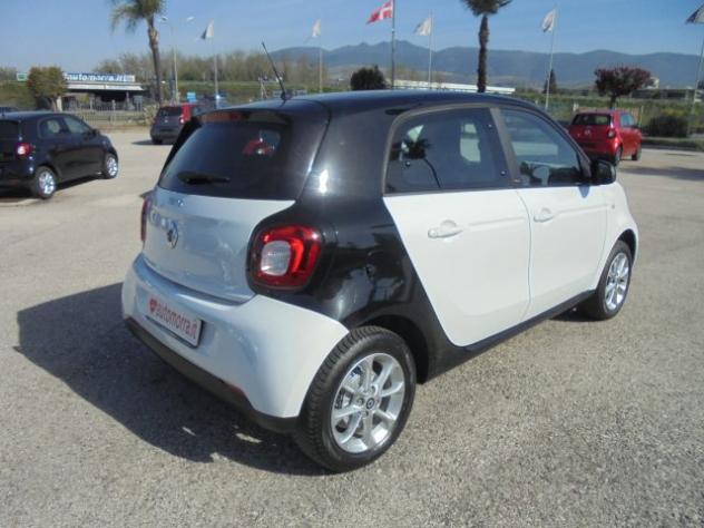 SMART ForFour 70 1.0 twinamic Passion n°43 rif. 23787188 - Foto 6