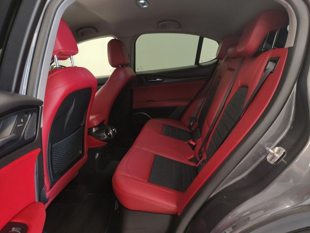 Alfa Romeo Stelvio 2.2TD 210cv AT8 Q4 Navi Pelle/Tessuto Camera+Sens - Foto 6