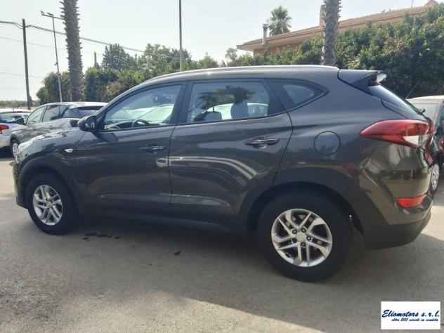 HYUNDAI - Tucson - 1.7 CRDi Sound Edition - Foto 8