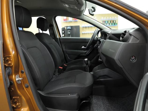 Dacia Duster 1.0 TCe 100 CV ECO-G 4x2 Comfort - Foto 10