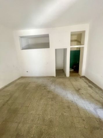 Garage in zona semi centrale