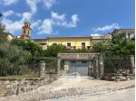 Soluzione Indipendente con giardino a Stella Cilento