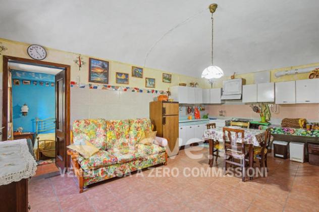 Rustico / Casale di 60 m² con 2 locali in vendita a Brusasco