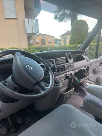 Nissan Intestar del anno 2004 collaudato e in buone condizioni - Foto 3