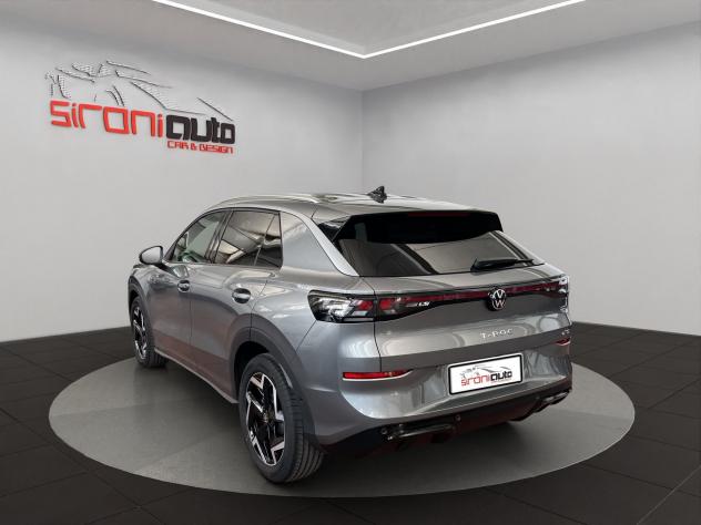 Volkswagen T-Roc T-Roc 1.5 etsi R-Line 150cv dsg - Foto 5