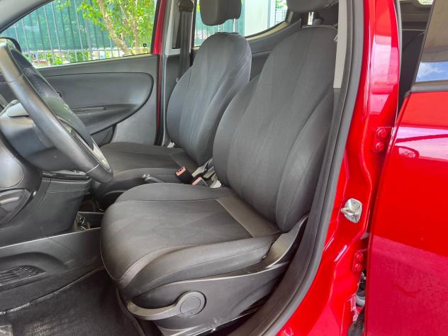 Lancia Ypsilon 1.2 69 CV 5 porte S&S Platinum - 2020 - Foto 10