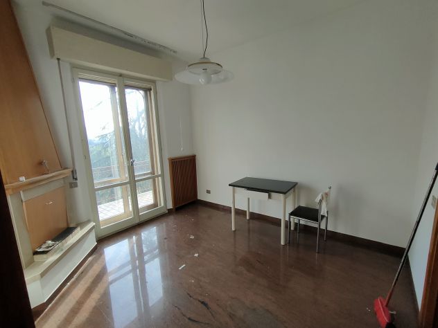 Ampio appartamento con garage e cantina in vendita a Camerano - Foto 4