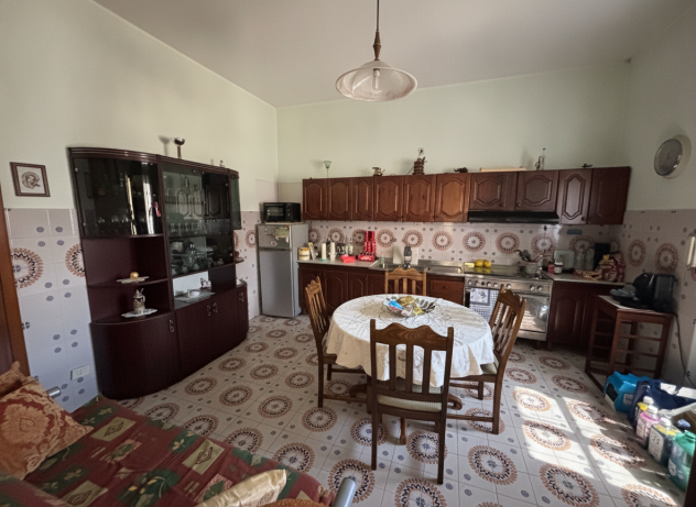 SPLENDIDA VILLA INDIPENDENTE CON AMPIO GIARDINO IN VENDITA A CURTI - RIF.V3317 - Foto 4