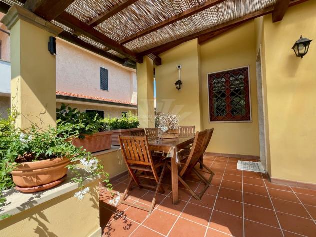 VILLA di 9 vani e di 130 mq (PIETRASANTA) rif. 099/VE - Foto 6