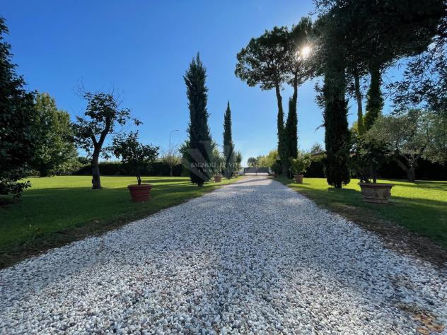 CASALE di 8 vani e di 235 mq (PIETRASANTA - Fiumetto) rif. 190 - Foto 12