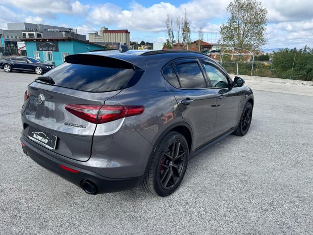 Alfa Romeo Stelvio 2.2 Turbodiesel 210 CV AT8 Q4 B-TECH - Foto 4
