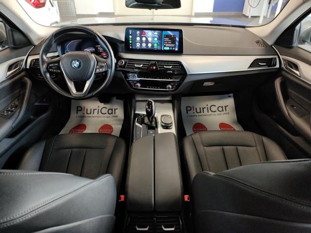 BMW Serie 5 520d 48V Touring Pelle Navi Fari LED Cerchi 19” - Foto 3
