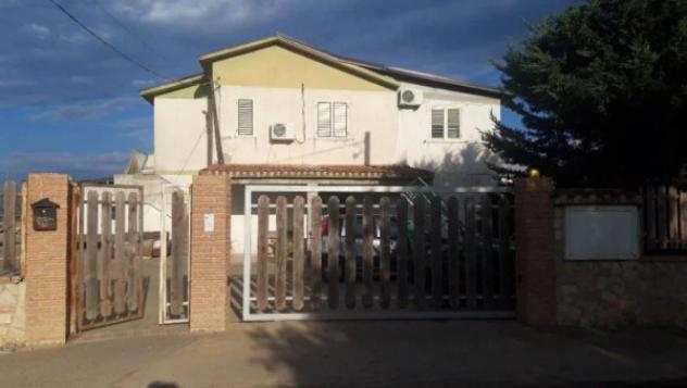 Immobile in asta di 266 m² con più di 5 locali in vendita a Crotone - Foto 2