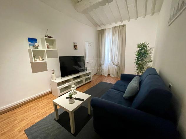 APPARTAMENTO di 5 vani e di 87 mq (PIETRASANTA) rif. 016/V - Foto 3