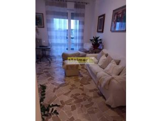 Appartamento di tre locali disponibile per la locazione. Solo referenziati. &hellip;