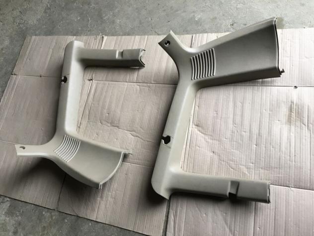 Plastiche cornici vetri posteriori Nissan Terrano II / 2 3P 2001 - Foto 3