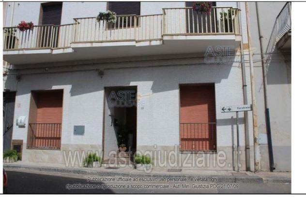 IMMOBILI-IMMOBILE RESIDENZIALE-via Carlo Linneo n. 10