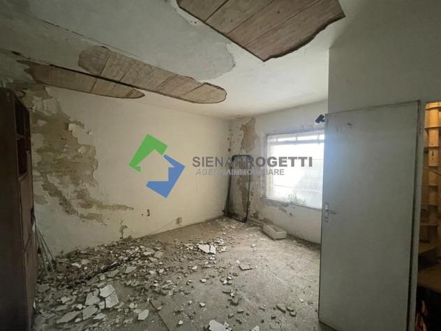 Viale Mazzini, grande appartamento con ingresso al piano terreno con posto auto e terrazzo esclusivo. . - Foto 19