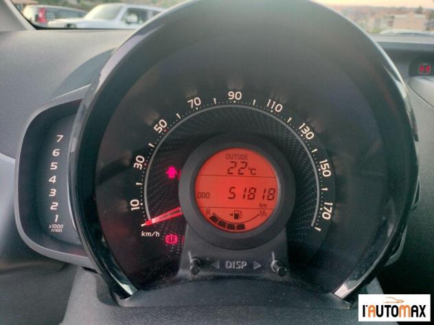 TOYOTA - Aygo 5p 1.0 x-cool 72cv - Foto 8