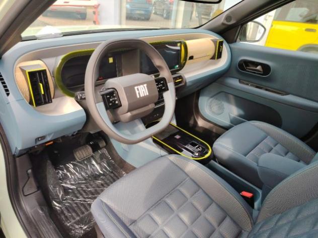 FIAT Grande Panda 1.2 Hybrid 110 CV S&S La Prima rif. 22771787 - Foto 8