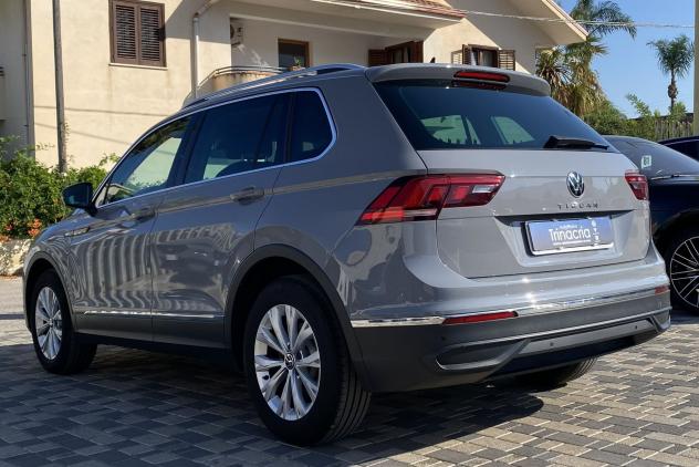 Volkswagen Tiguan Life 2.0 TDI 150CV DSG - Foto 6