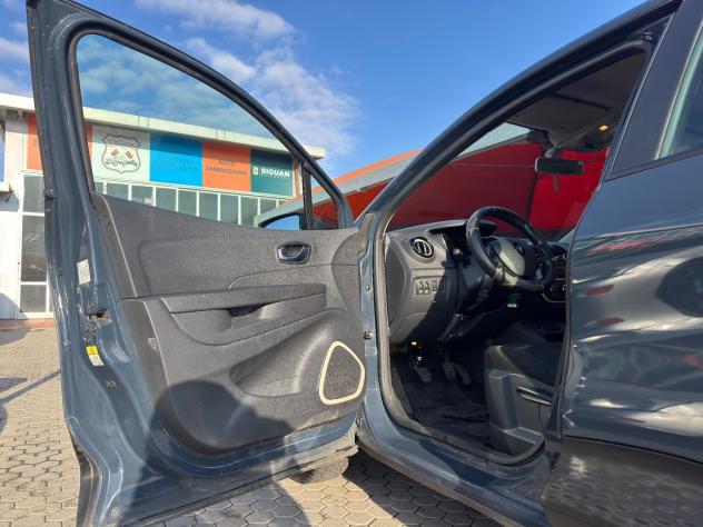 Renault Captur ADATTA A NEOPATENTATI 0.9 TCE GPL - Foto 9