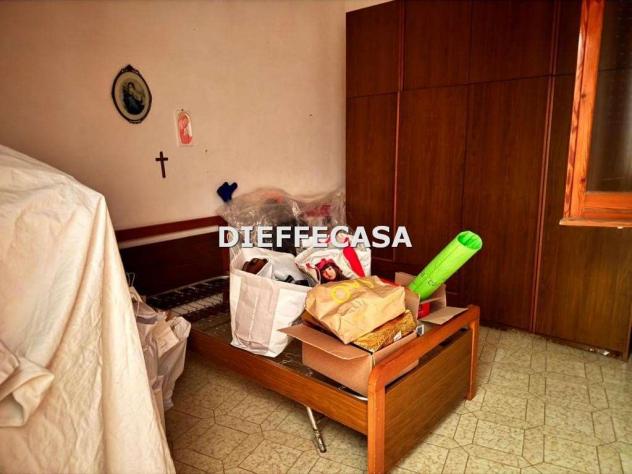 V2550 - In vendita casa in periferia - Foto 10