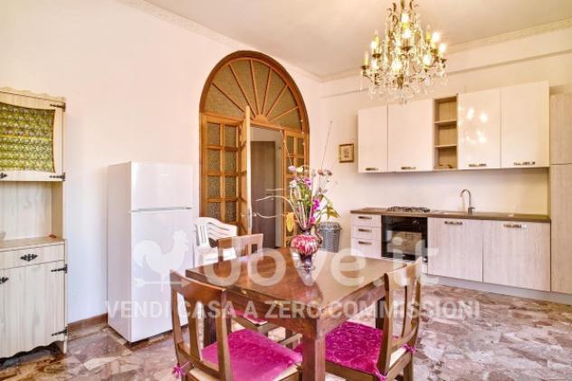 Casa indipendente di 800 m² con più di 5 locali in vendita a Torricella - Foto 9