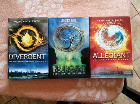 Divergent-Trilogia completa-NUOVI