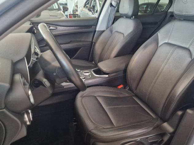 Alfa Romeo Stelvio con Interno in Pelle - Foto 9